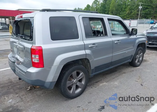 1C4NJRFBXFD417885: 42758393