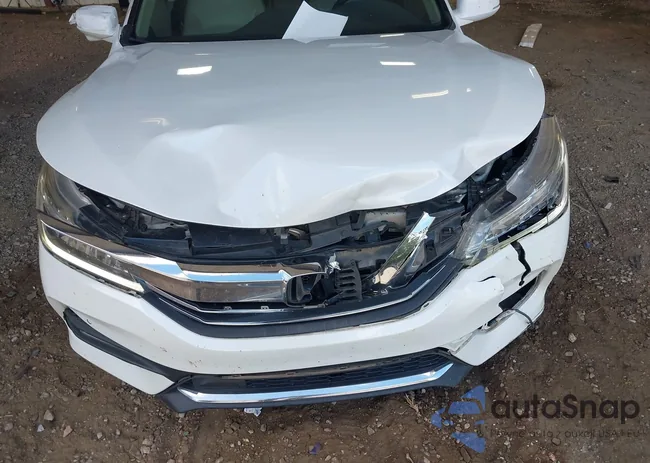 1HGCR3F93HA017649: 42758462