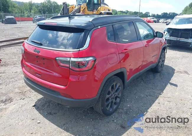 3C4NJDCB3LT254896: 42757767