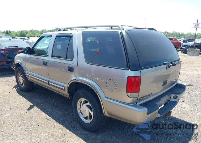 1GNDT13W8Y2361644: 42757781