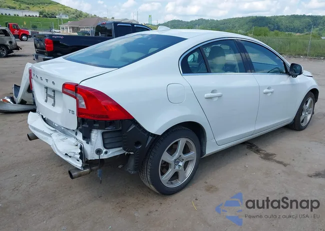 YV1612FS8D1222095: 42759279