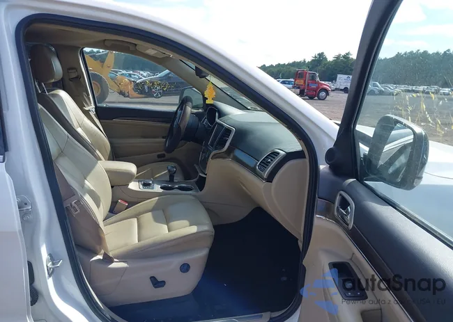 1C4RJFBG0EC111588: 42759286