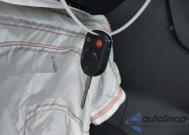 1FADP3E27FL338503: 42759300