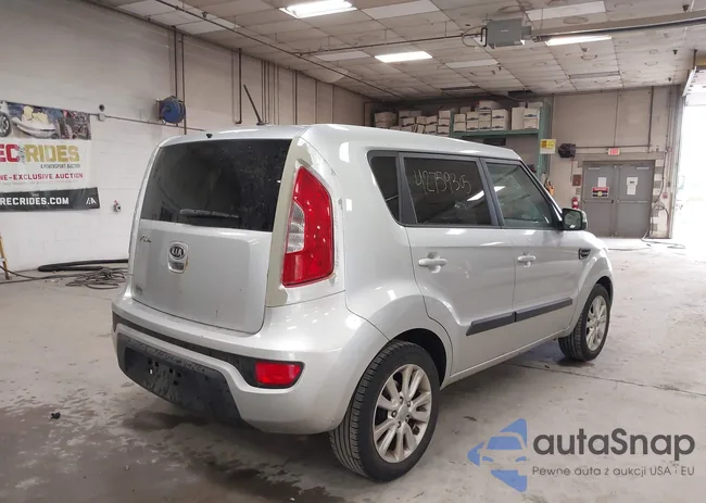 KNDJT2A64C7463393: 42759305