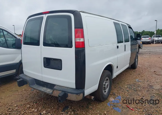 1GTW7AFF4H1913339: 42759436