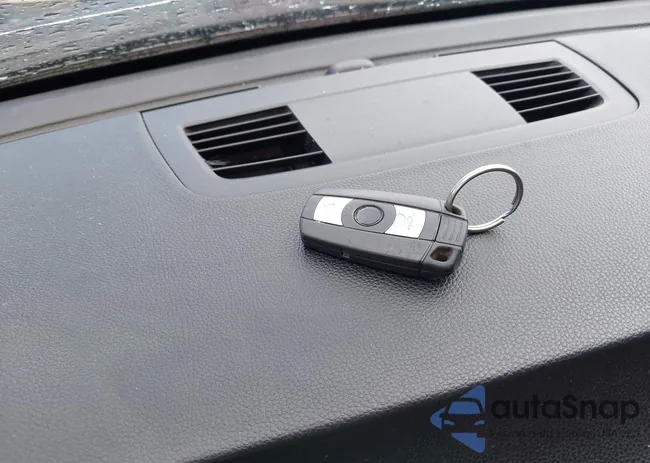 WBAWB33597PV70199: 42759542