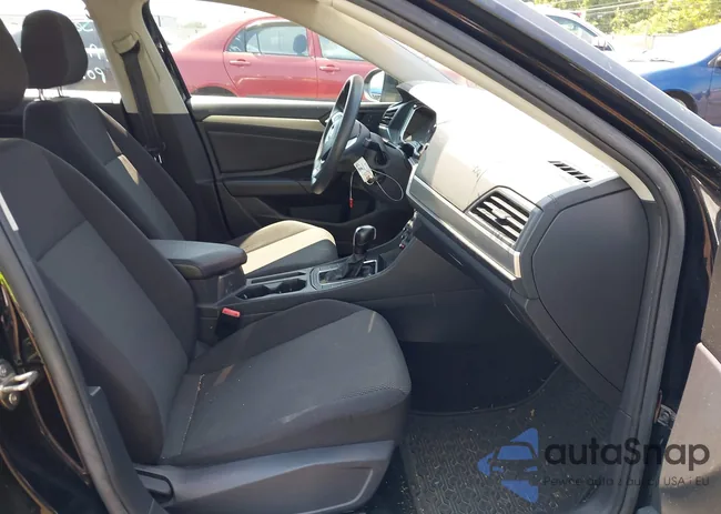 3VWC57BU4KM037153: 42759548