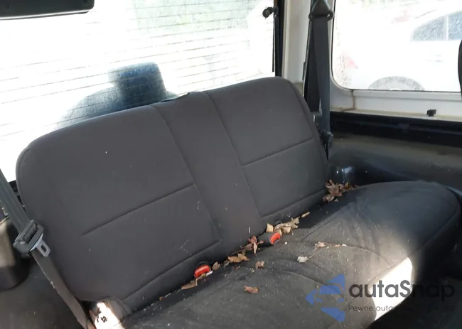 1J4FA39S33P362925: 42759595