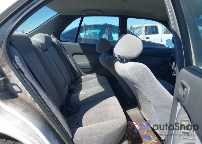 JT2BG12K6T0407553: 42759646