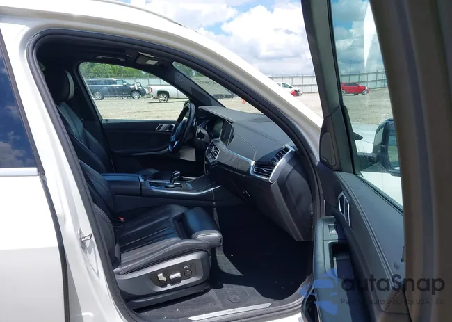 5UXCR4C08L9B99936: 42758973