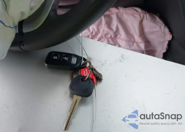 5NPD84LF6KH415640: 42758975