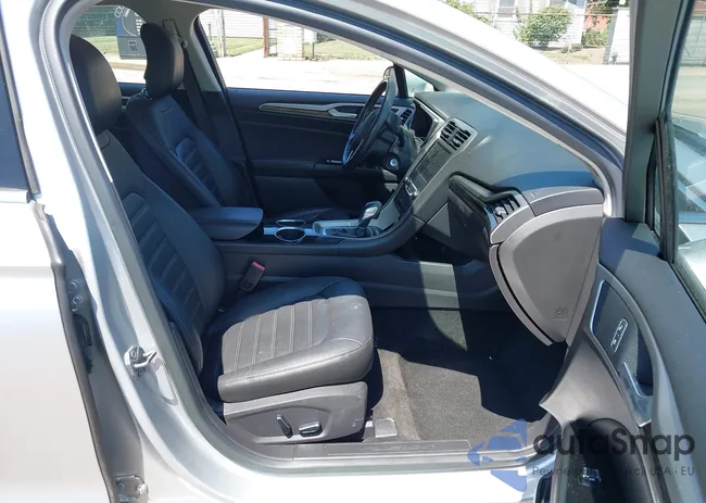 3FA6P0HR6DR232610: 42760159