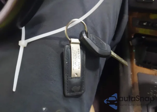 WBXPC93498WJ21517: 42760315