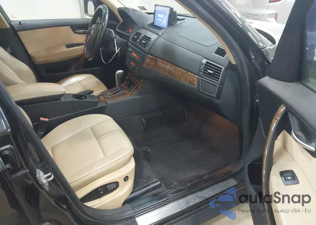 WBXPC93498WJ21517: 42760315