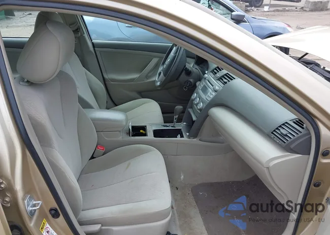 4T1BF3EK6BU229843: 42760464