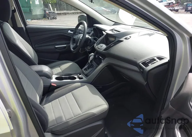 1FMCU9GX0FUB87424: 42760505