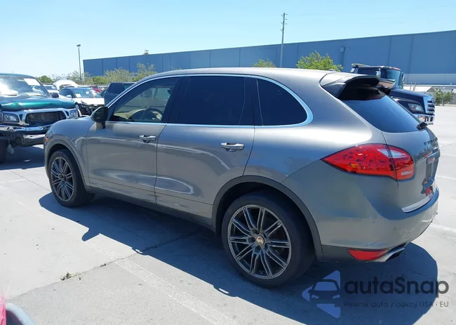 WP1AB2A25BLA44196: 42760519