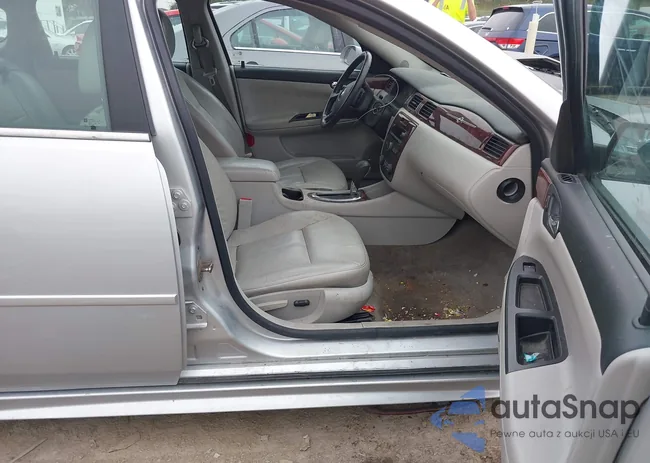 2G1WT57KX91161472: 42760631