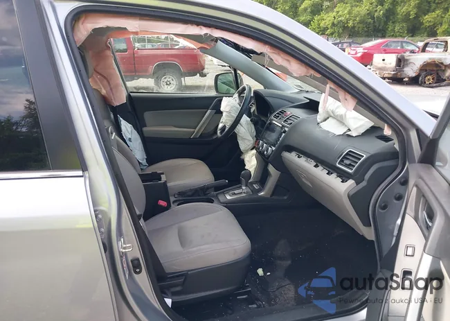 JF2SJAJC7JH419424: 42759925