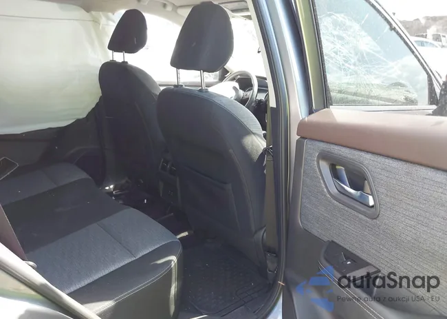 JN8AT3BB9MW202161: 42760071