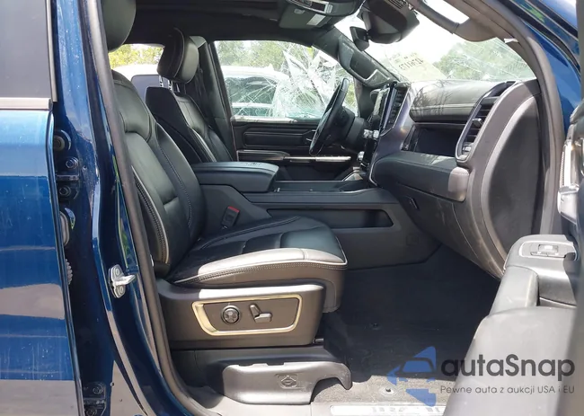 1C6SRFHTXMN665570: 42761173