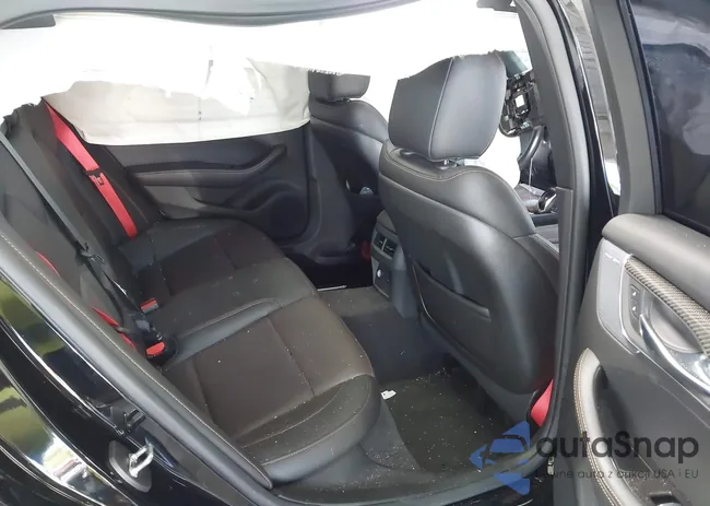 1G6DR5RW2N0127029: 42761187