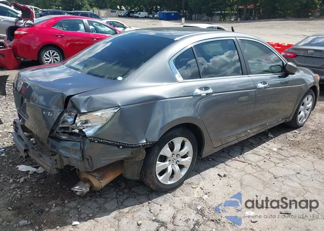 1HGCP36748A063947: 42761229