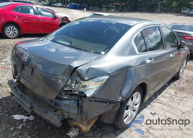 1HGCP36748A063947: 42761229