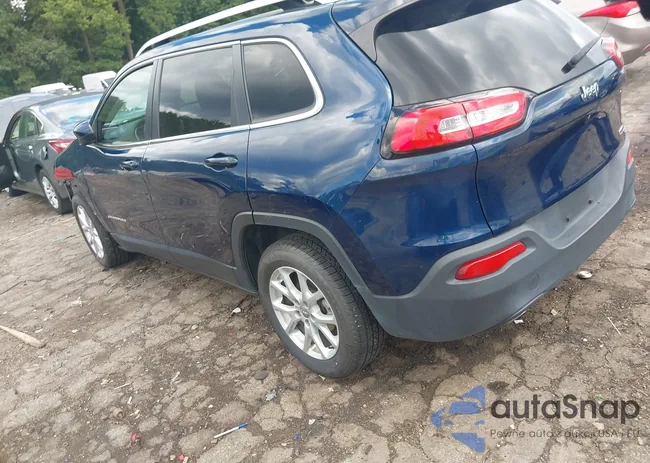 1C4PJLCB8JD524145: 42760779