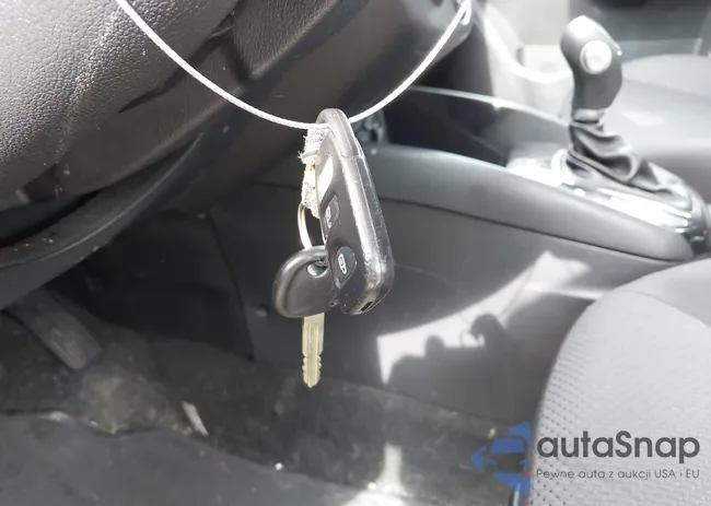 KNAFU4A21C5637859: 42762104