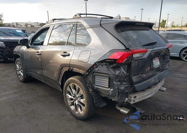 2T3C1RFV4MC137558: 42762282