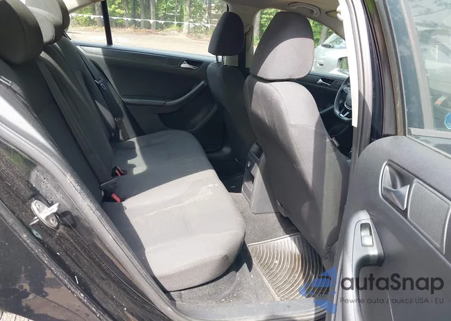 3VW2K7AJ1FM293445: 42762356