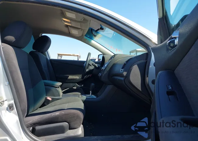 1N4AL2AP1CC230853: 42761904