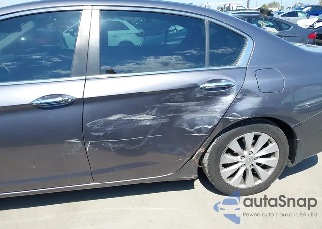 1HGCR2F89DA081724: 42761973