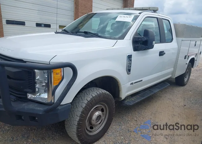 1FD7X2BT3HED33204: 42763137