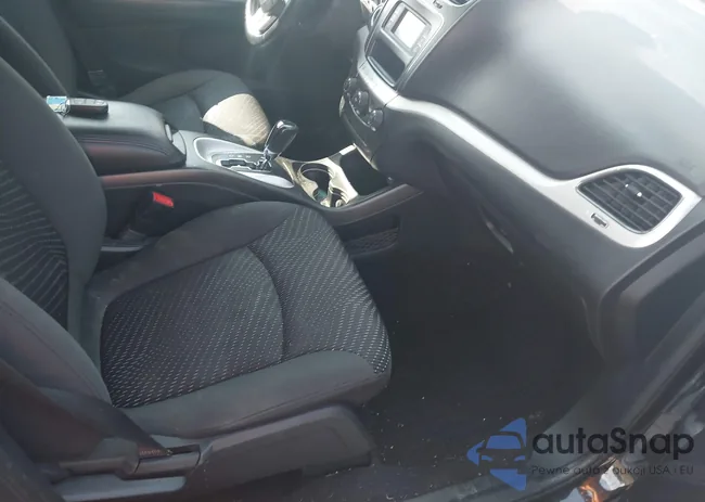 3C4PDCAB1JT529370: 42763216