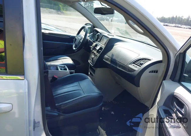 2C4RC1BG5ER132134: 42763311