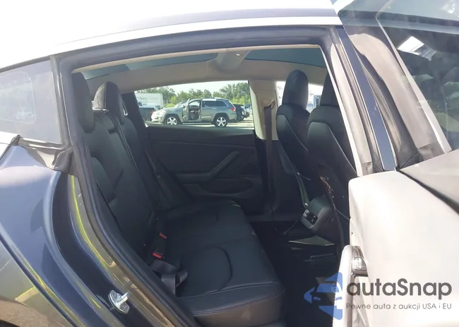 5YJ3E1EA0JF006941: 42763357