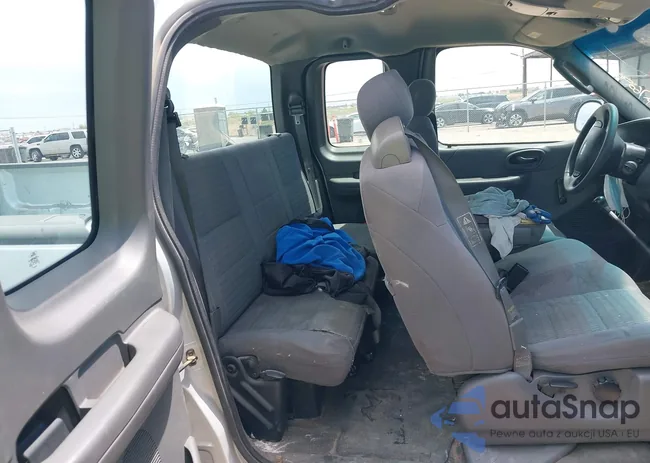 1FTRX17212NB91563: 42762900