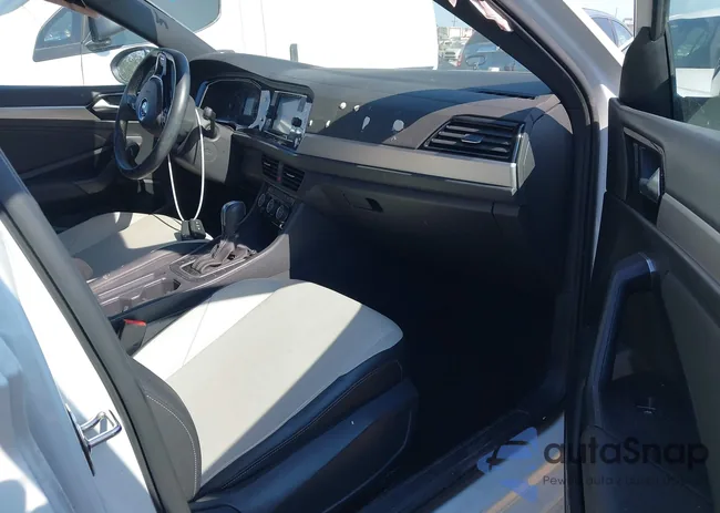 3VWC57BU9MM083659: 42762962