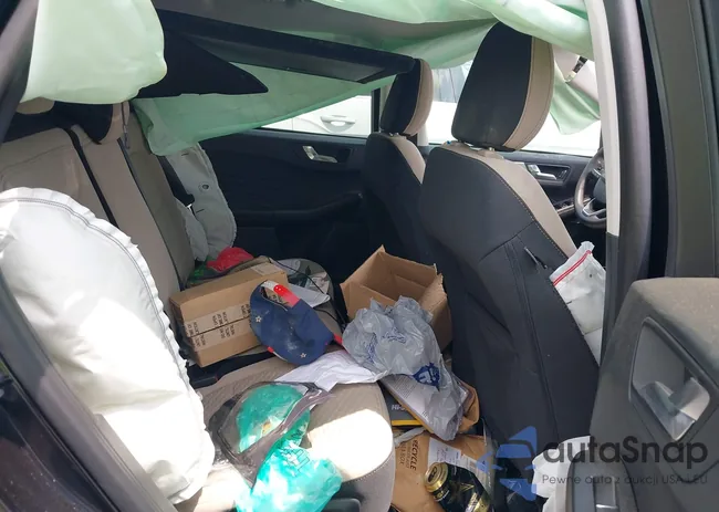 1FMCU9BZ1MUA40048: 42762999