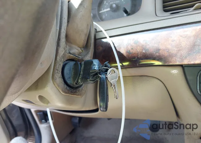 2MEFM74V27X615799: 42764060