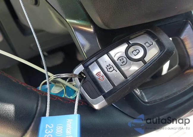 1FMJU2AT3NEA17930: 42764100