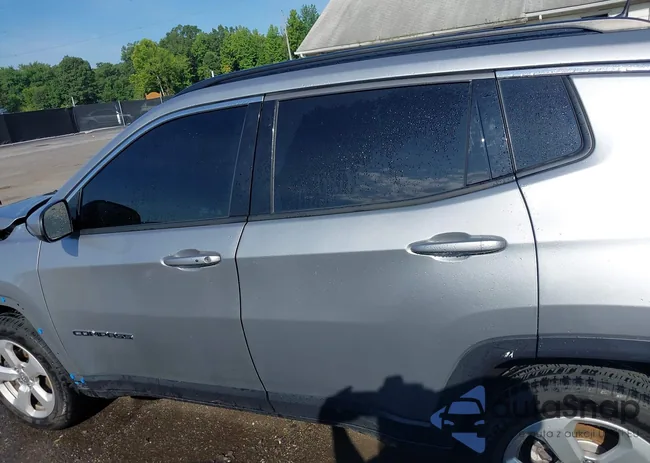 3C4NJDBB1KT682739: 42764268