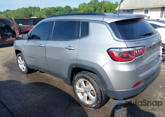 3C4NJDBB1KT682739: 42764268