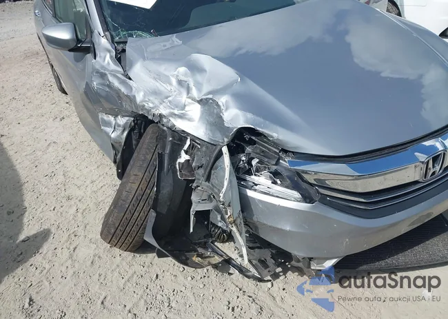 1HGCR2F3XHA173564: 42764389