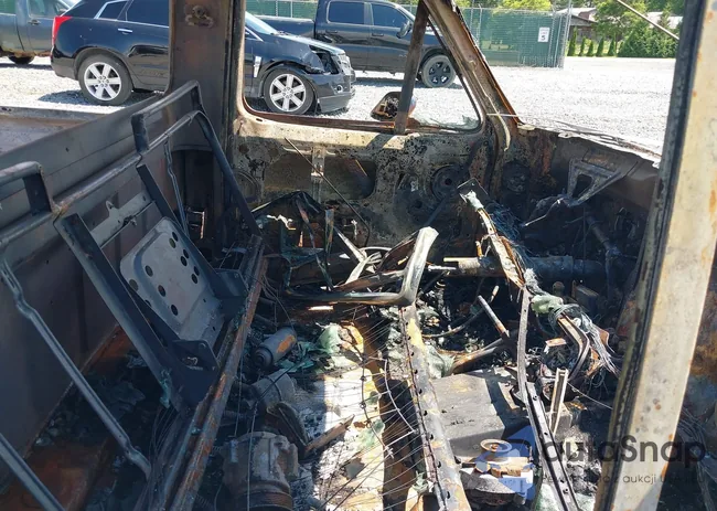 1FTHF26G5LNB27772: 42763736