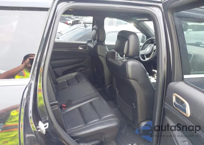 1C4RJFBG0FC738695: 42763956