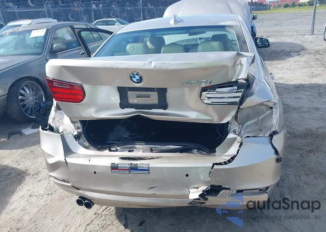 WBA3A5G59ENP32918: 42765154