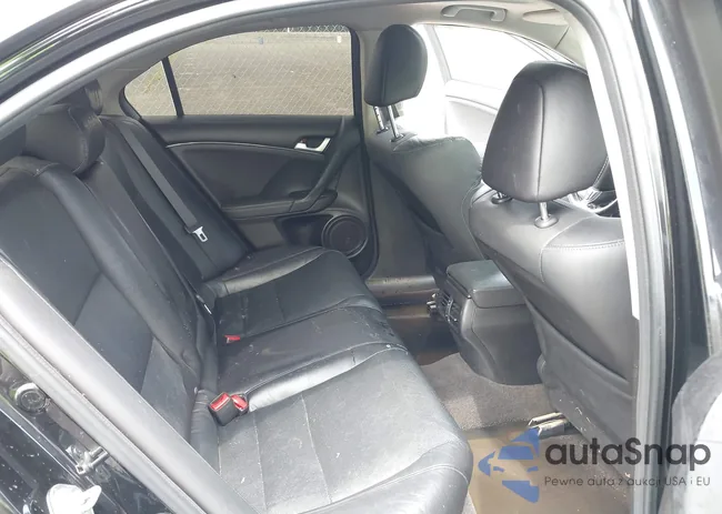 JH4CU2F62EC004015: 42765264